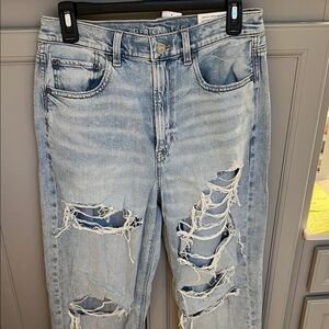 American Eagle Outfitters Light Blue Ripped Boyfriend Jeans